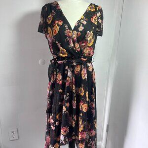 DKNY Floral-Print Flutter-Sleeve Midi Dress